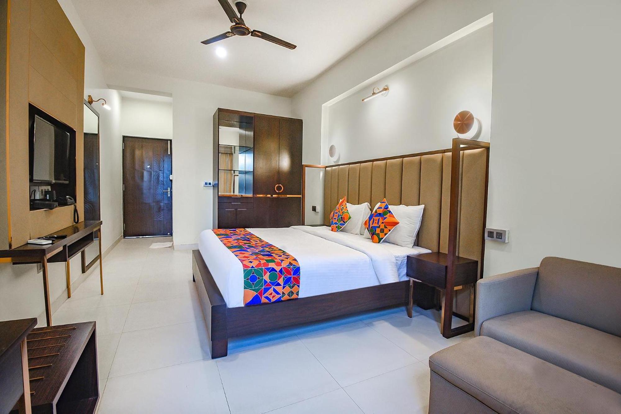 Fabhotel Prime Infantaria Comfort - 200M From Calangute Beach ภายนอก รูปภาพ