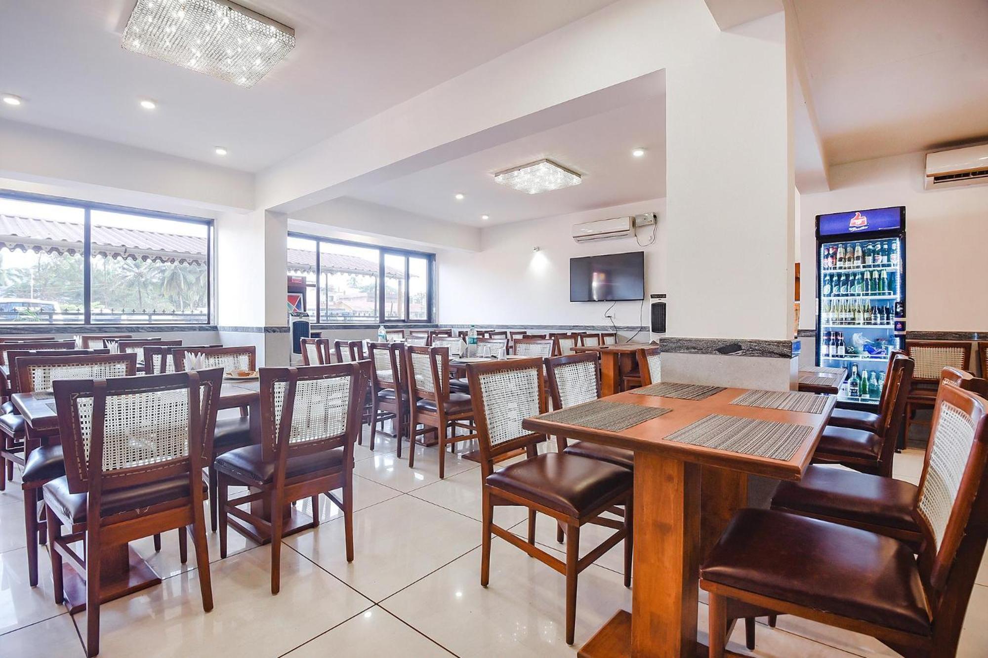Fabhotel Prime Infantaria Comfort - 200M From Calangute Beach ภายนอก รูปภาพ
